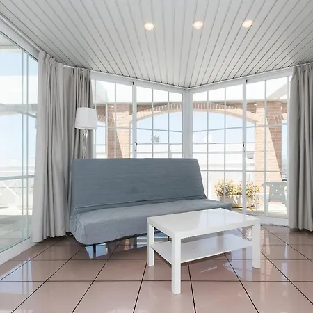 Uhc Center Apartment *