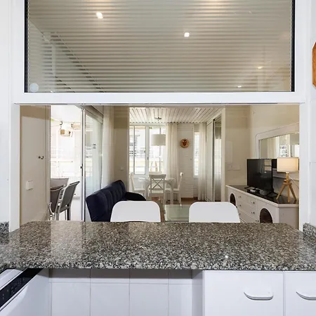 Apartment Uhc Center *